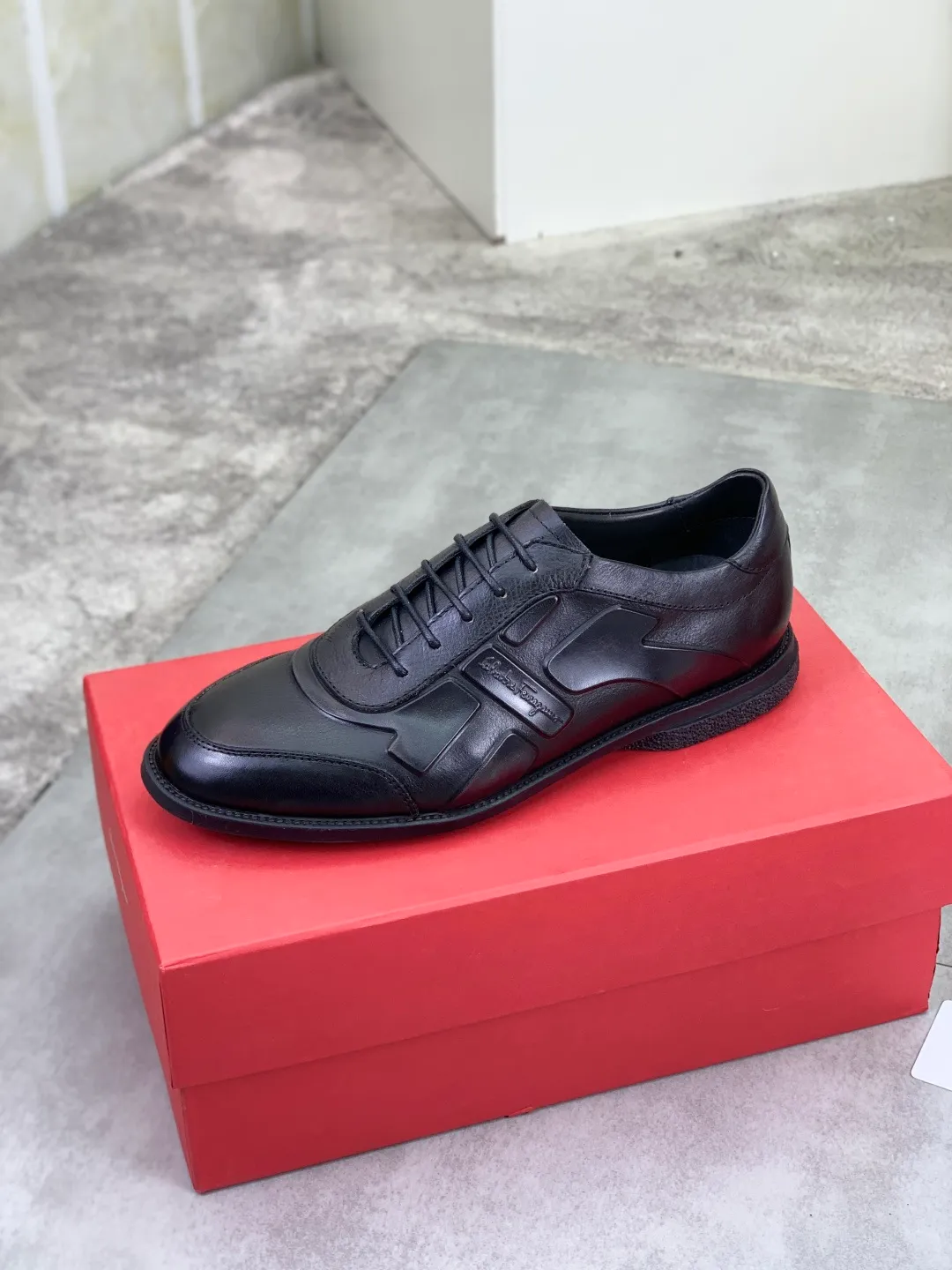Men's Men's Shoes P560💰[New Style] Water-dyed Niuli 🆘[Salvatore Ferragamo] Ferragamo's latest casual business leather shoes for men! Listed simultaneously! The fabric is made of specially imported original calfskin, the lining is made of imported water-dyed cowhide, and the original combination outsole is absolutely luxurious and leads the fashion trend. Matching code: 39-44 (45 customized) 5️⃣ colors available